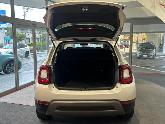 500X インフィニート 全国100台限定車/ソフトトップ/認定中古車保証/禁煙車/ドラレコ/ETC/バックカメラ(6枚目)