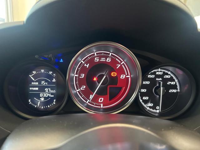 アバルト１２４ スパイダー ベースグレード　右ハンドルＭＴ　レコモン　ワンオーナー　認定中古車保証　禁煙車（12枚目）