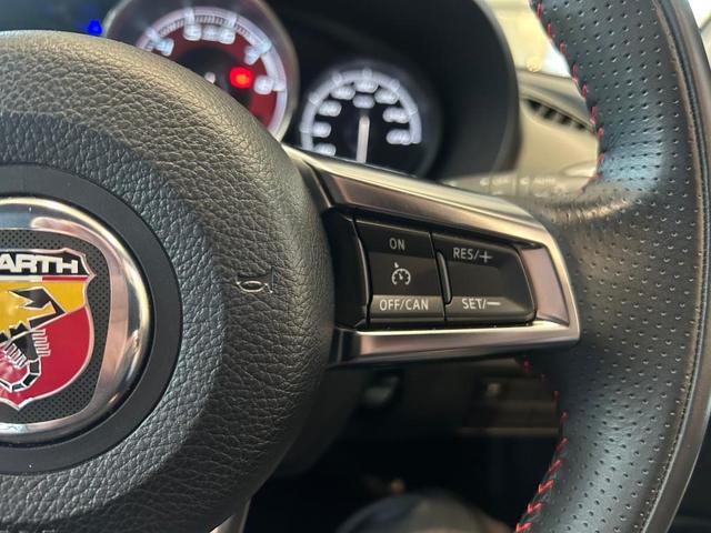 アバルト１２４ スパイダー ベースグレード　右ハンドルＭＴ　レコモン　ワンオーナー　認定中古車保証　禁煙車（14枚目）