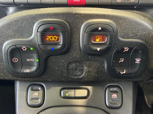 �I�[�g�G�A�R��