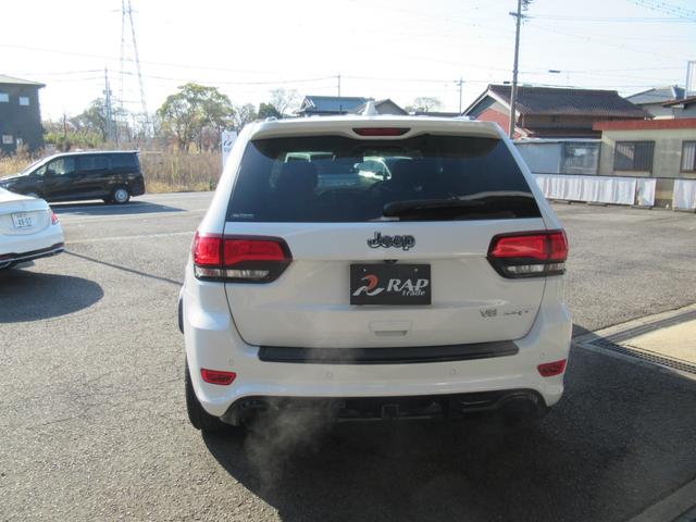 ジープ・グランドチェロキー SRT8 サンルーフレザーシート純正ナビ地デジBカメラETCヒッチネンバー(3枚目)