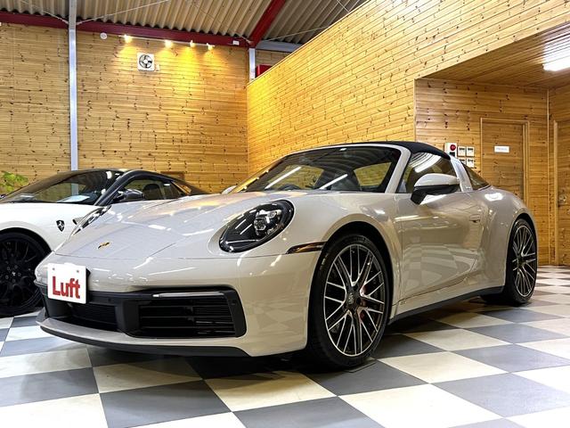 ９１１タルガ４Ｓ　ワンオーナー　クレヨン　Ｔｕｒｂｏホイール　ツートーンレザー（スレートグレー／クレヨン）　ＰＯＲＳＣＨＥロゴブラック　モデルバッジブラック　スポーツクロノパッケージ　スポーツエグゾーストシステム(5枚目)