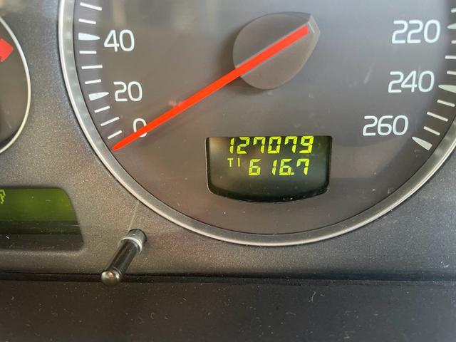 V70 ベースグレード サンルーフ ベージュレザーシート シートヒーター ETC アルミホイール ウッドパネル(6枚目)