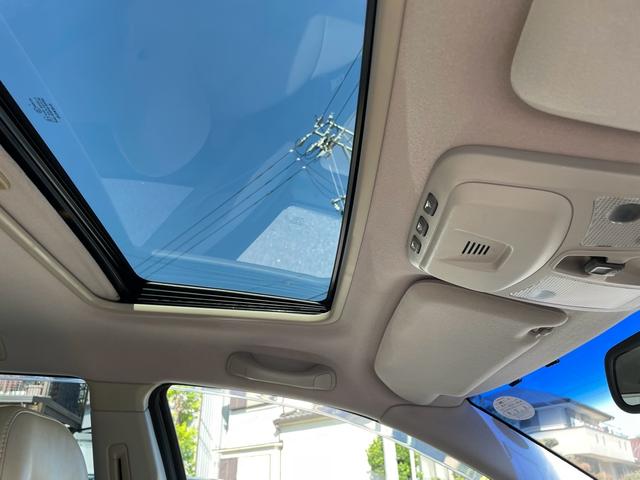 V70 ベースグレード サンルーフ ベージュレザーシート シートヒーター ETC アルミホイール ウッドパネル(9枚目)