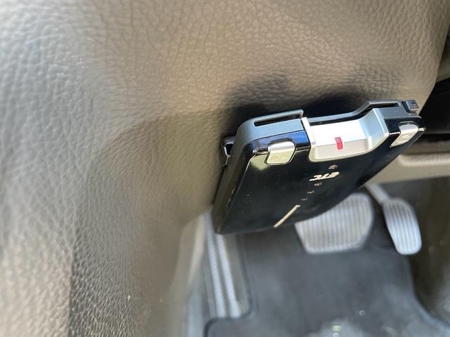 V70 ベースグレード サンルーフ ベージュレザーシート シートヒーター ETC アルミホイール ウッドパネル(10枚目)