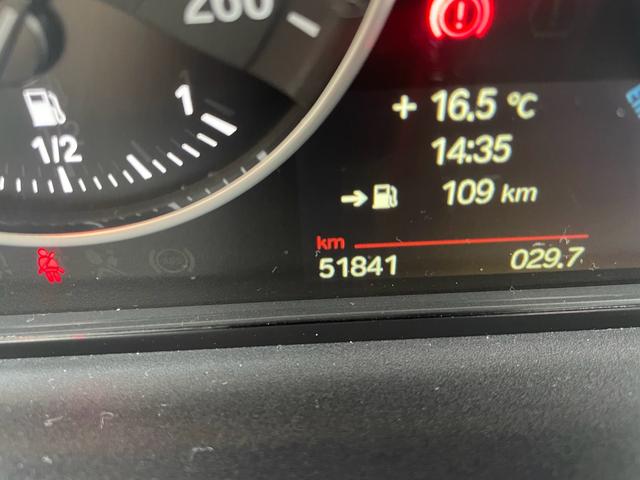 １シリーズ １１６ｉ　スタイル　１オーナー　純正ＨＤＤナビ　ハーフレザーシート　シートヒーター　キセノンヘッドライト　純正アルミホイール（7枚目）