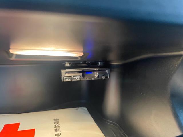 １シリーズ １１６ｉ　スタイル　１オーナー　純正ＨＤＤナビ　ハーフレザーシート　シートヒーター　キセノンヘッドライト　純正アルミホイール（12枚目）