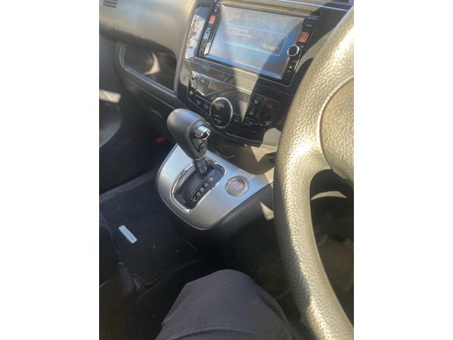 セレナ 20X S-ハイブリッド 純正メモリーナビ地デジTV 両側パワースライドドア ETC 8人乗り3列シート プッシュスタート 社外アルミホイール(7枚目)