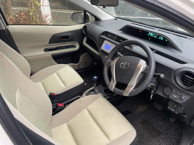 アクア Ｓ　ストラーダメモリーナビ地デジＴＶ　バックカメラ　ＥＴＣ（4枚目）