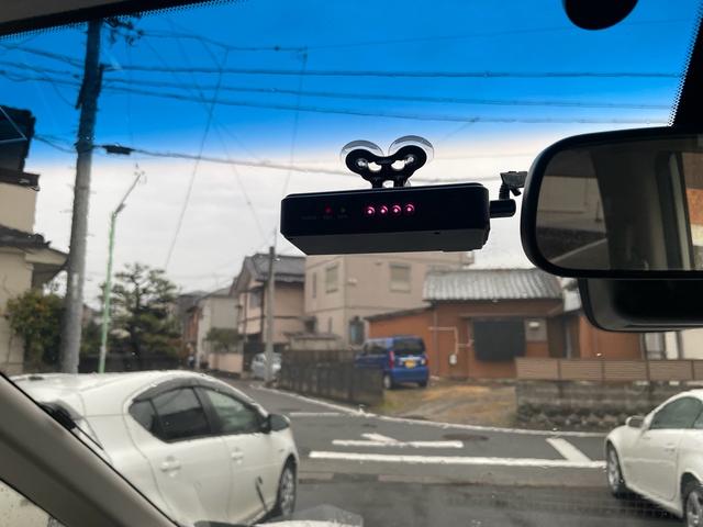 セレナ ハイウェイスター　Ｓ－ハイブリッド　純正メモリーナビ地デジＴＶ　バックカメラ　両側電動スライドドア　アイドリングストップ　ドライブレコーダー　ＥＴＣ　リアモニター（13枚目）