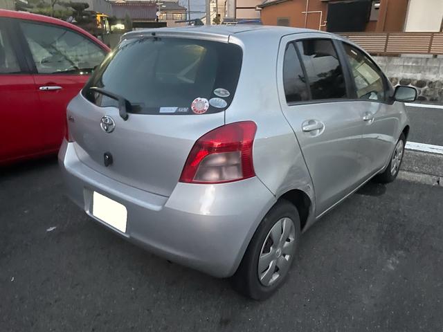 ヴィッツ Ｆ（4枚目）