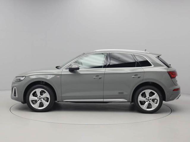 Ｑ５ ４０ＴＤＩクワトロ　Ｓライン　２０インチアルミ　黒ハーフ革スポーツシート（前席電動・ヒーター付き）　全周囲カメラ　電動リヤゲート　レーダークルコン　前後軽減ブレーキ　マトリクスＬＥＤライト　前後コーナーセンサー　レーンキープ　ナビ（3枚目）