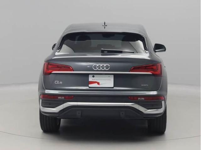 Ｑ５スポーツバック ４０ＴＤＩクワトロ　Ｓライン　２０インチアルミ　黒ハーフ革スポーツシート（前席電動・ヒーター付き）　全周囲カメラ　電動リヤゲート　レーダークルコン　前後軽減ブレーキ　マトリクスＬＥＤライト　前後コーナーセンサー　レーンキープ　ナビ（5枚目）