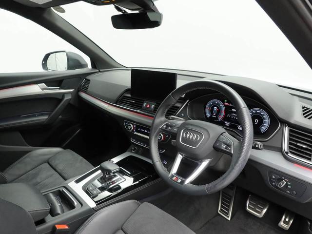 Ｑ５スポーツバック ４０ＴＤＩクワトロ　Ｓライン　２０インチアルミ　黒ハーフ革スポーツシート（前席電動・ヒーター付き）　全周囲カメラ　電動リヤゲート　レーダークルコン　前後軽減ブレーキ　マトリクスＬＥＤライト　前後コーナーセンサー　レーンキープ　ナビ（7枚目）