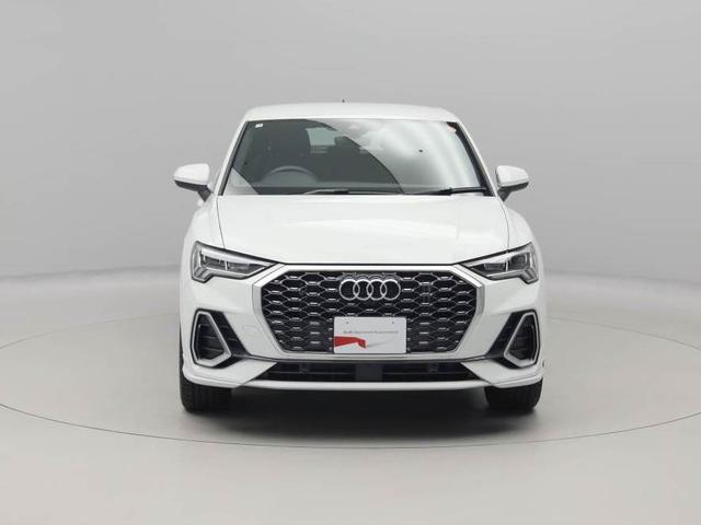 Ｑ３スポーツバック ３５ＴＦＳＩ　Ｓライン　元当社デモカー　黒革スポーツシート（前席電動・ヒーター付き）　１９インチアルミ　ＬＥＤヘッドライト　電動リヤゲート　全周囲カメラ　レーダークルコン　バーチャルコクピット　ナビ　スマホインターフェース（2枚目）