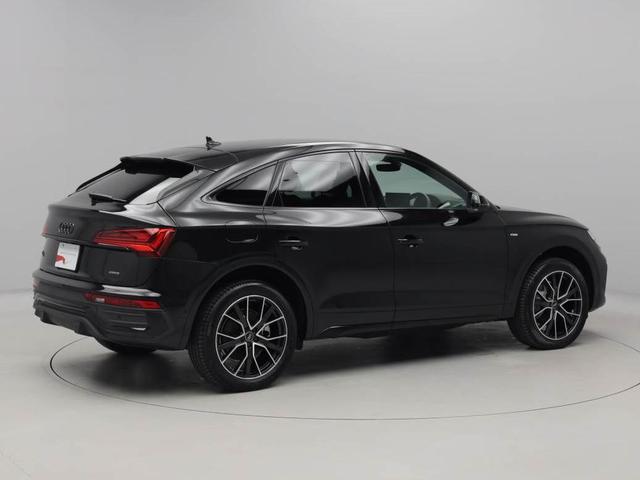 Ｑ５スポーツバック ４０ＴＤＩクワトロ　Ｓライン　元当社デモカー　ブラックスタイリング　Ｂ＆Ｏサウンド　２０インチアルミ　黒ハーフ革シート（前後席ヒーター付き・前席電動）　ステアリングヒーター　全周囲カメラ　電動リヤゲート　レーダークルコン　ナビＴＶ（4枚目）