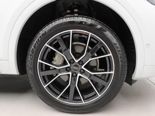 Ｑ５スポーツバック Ｓライン　ダイナミックエディション　パノラマサンルーフ　２０インチスターデザインアルミ　黒本革ダイヤモンドステッチシート（前席電動・前後ヒーター付）　ステアリングヒーター　全周囲カメラ　電動リヤゲート　レーダークルコン　前後軽減ブレーキ（8枚目）