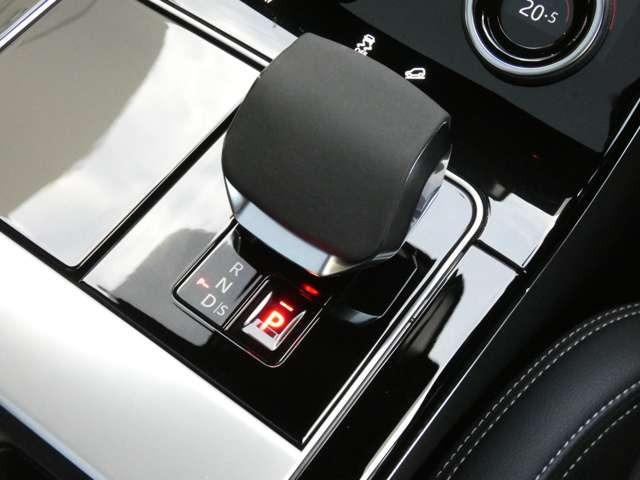 レンジローバーヴェラール Ｒ　ダイナミック　Ｓ　２５０ＰＳ（16枚目）