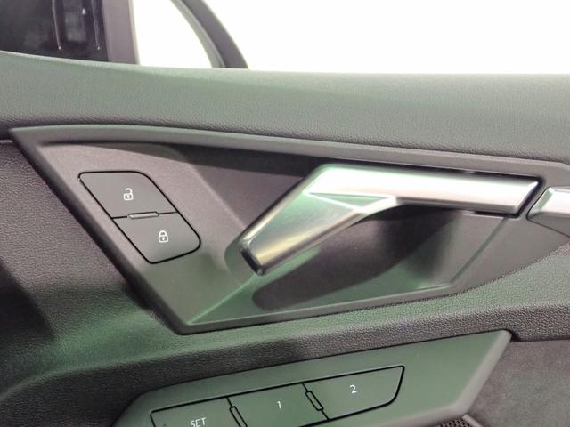 �C�ɂȂ镔���ɂ��ẮA�u�R�R�̉摜���������v�Ƃ��v�]�𒸂���΁w�f�ڂ���Ă��Ȃ��摜�̒ǉ����M�T�[�r�X�x���s���Ă���܂��B�����[���A�h���X�������Ă���������ΑΉ������Ă��������܂��B