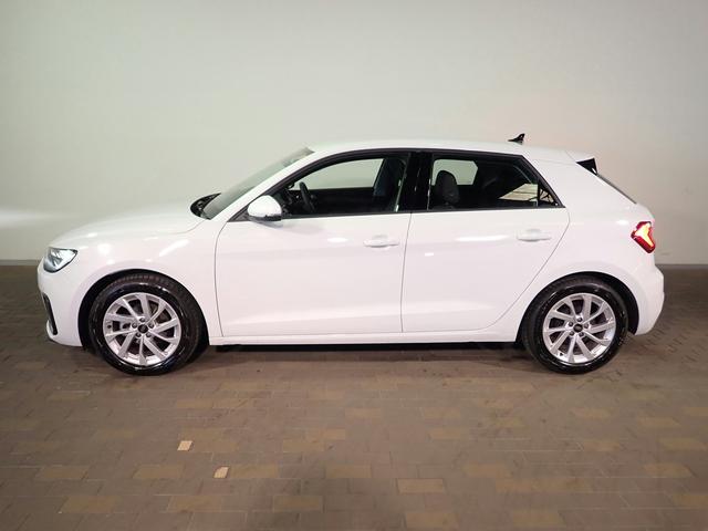 A1スポーツバック 25TFSI アドバンスド 認定中古車・当社デモカー・コンビニエンス&アシスタンスパッケージ・ナビゲーションパッケージ・スマートフォンインターフェイス・純正16インチアルミ・ワンオーナー・シートヒーター・Bカメラ(3枚目)