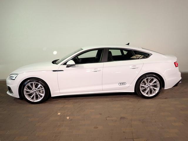 A5スポーツバック 認定中古車・Audiレーザーライトパッケージ・サラウンドビューカメラ/パークアシスト・ラグジュアリーパッケージ・革シート・パワーシート・シートヒーター・パワーテールゲート・4WD(3枚目)