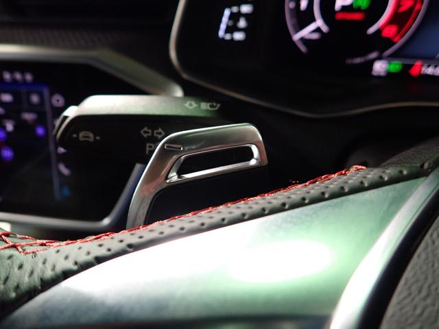 ＲＳ６アバント パフォーマンス ベースグレード　認定中古車・ワンオーナー・ＲＳスポーツエキゾーストシステム・デコラティブパネル　カーボン　ツイル・ブラックスタイリングパッケージ・カラードブレーキキャリパー　レッド・ＲＳ専用シート・シートヒーター（18枚目）