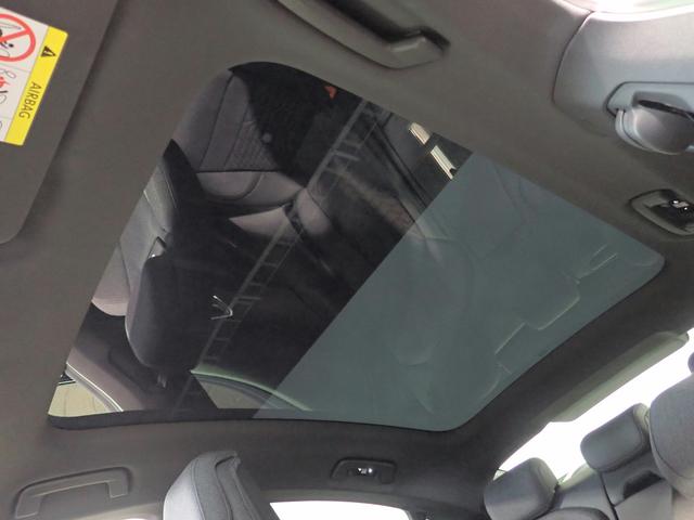 ＲＳ ｅ－トロンＧＴ ベースグレード　認定中古車・テクノロジーパッケージ・レザーフリーパッケージ・２１インチホイール・レッドキャリパー・パワーシート・パワーテールゲート・マトリクスヘッドライト・サラウンドビュー・ガラスルーフ・シートヒータ（22枚目）