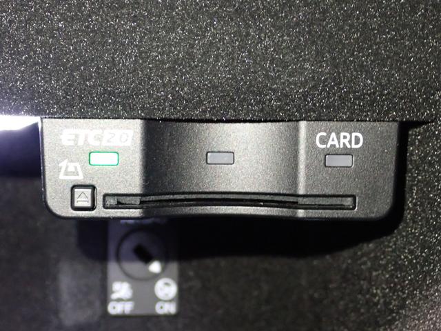 ＲＳ ｅ－トロンＧＴ ベースグレード　認定中古車・テクノロジーパッケージ・レザーフリーパッケージ・２１インチホイール・レッドキャリパー・パワーシート・パワーテールゲート・マトリクスヘッドライト・サラウンドビュー・ガラスルーフ・シートヒータ（29枚目）