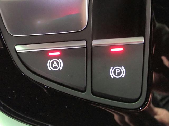 Ａ４アバント ３５ＴＤＩ　Ｓライン　認定中古車・純正ナビ・サラウンドビューモニター・パワーシート・前後シートヒーター・バーチャルコックピット・パワーテールゲート・Ａｕｄｉプレゼンス・Ｓｌｉｎｅｐｌｕｓ　パッケージ・純正１９インチＡＷ（21枚目）