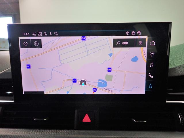 Ａ４アバント ４０ＴＤＩクワトロ　アドバンスド　純正メモリーナビ　サラウンドビューカメラ　Ｂｌｕｅｔｏｏｔｈ　マトリクスＬＥＤヘッドライト　Ａｕｄｉプレゼンス　純正１７インチアルミホイール　パワーテールゲート　シートヒーター　ＥＴＣ２．０（10枚目）