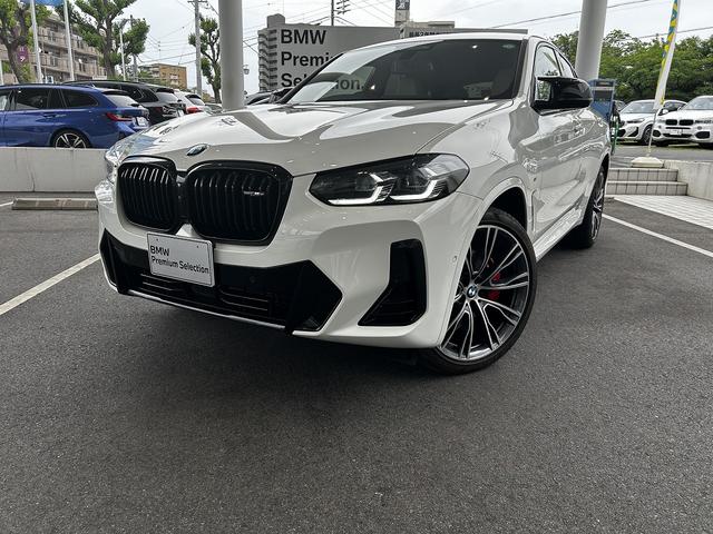 Ｍ４０ｉ　オイスターレザーシート　ＢＭＷ純正２１インチホイール　レッドキャリパー　アクティブクルーズコントロール　オートトランクリッド