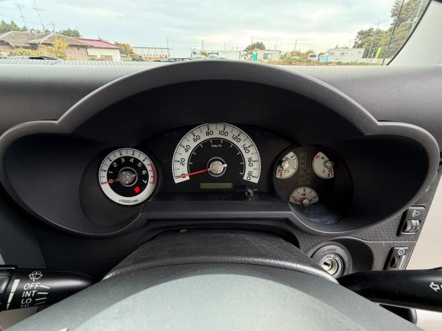 ＦＪクルーザー ベースグレード　ナビ　ＥＴＣ　バックカメラ　夏・冬タイヤホイール付き　ＡＴ車（28枚目）