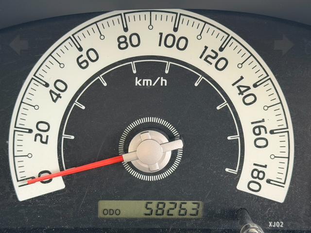 ＦＪクルーザー ベースグレード　ナビ　ＥＴＣ　バックカメラ　夏・冬タイヤホイール付き　ＡＴ車（29枚目）