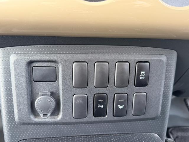 ＦＪクルーザー ベースグレード　ナビ　ＥＴＣ　バックカメラ　夏・冬タイヤホイール付き　ＡＴ車（30枚目）