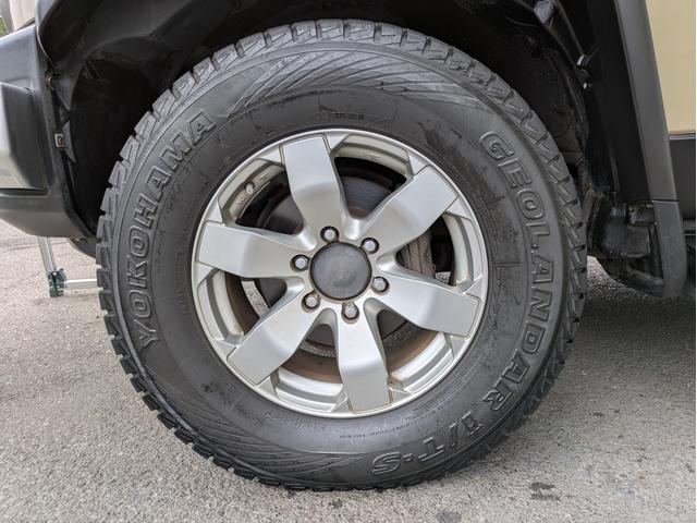 ＦＪクルーザー ベースグレード　ナビ　ＥＴＣ　バックカメラ　夏・冬タイヤホイール付き　ＡＴ車（46枚目）