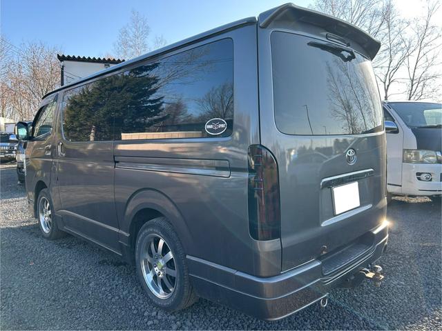 ハイエースバン 　４ＷＤ　ＥＴＣ　バックカメラ　ナビ　両側スライドドア　ＡＴ　Ｂｌｕｅｔｏｏｔｈ　エアコン　パワーウィンドウ　運転席エアバッグ（5枚目）