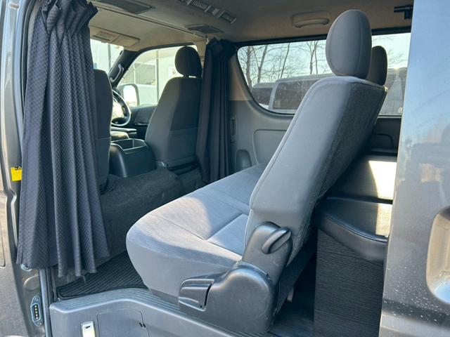 ハイエースバン 　４ＷＤ　ＥＴＣ　バックカメラ　ナビ　両側スライドドア　ＡＴ　Ｂｌｕｅｔｏｏｔｈ　エアコン　パワーウィンドウ　運転席エアバッグ（22枚目）