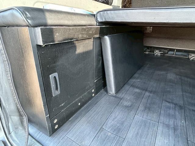 ハイエースバン 　４ＷＤ　ＥＴＣ　バックカメラ　ナビ　両側スライドドア　ＡＴ　Ｂｌｕｅｔｏｏｔｈ　エアコン　パワーウィンドウ　運転席エアバッグ（30枚目）