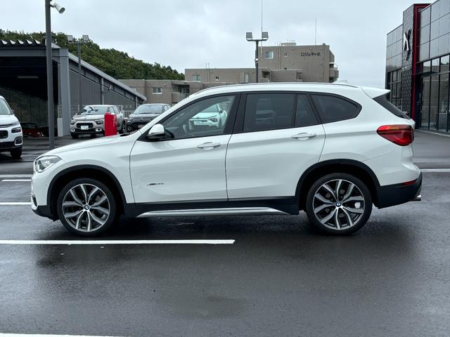 Ｘ１ ｘＤｒｉｖｅ　２０ｉ　ｘライン　電動黒革シート　ＬＥＤヘッドライト　純正１９インチＡＷ　シートヒーター　バックカメラ　ＥＴＣ　インテリＳ　電動リアゲート　Ｂｌｕｅｔｏｏｔｈ接続　パークアシスト（9枚目）