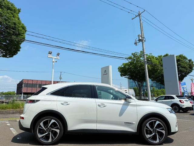 ＤＳ７クロスバック グランシック　ブルーＨＤｉ　禁煙車　サンルーフ　電動黒革シート　フルセグナビ　パドルシフト　クルーズコントロール　スピードリミッター　シートヒーター　ランバーサポート　ＢＳＭ　Ｂカメラ　ＥＴＣ（44枚目）