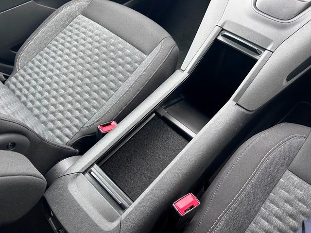 リフター ＧＴ　ＬＥＤライト　アクティブクルーズコントロール　レーンキープアシスト　バック／サイドカメラ　ブラインドスポットモニター　純正１７ＡＷ　Ｃａｒｐｌａｙ／ＡｎｄｒｏｉｄＡｕｔｏ対応　スライドドア（23枚目）