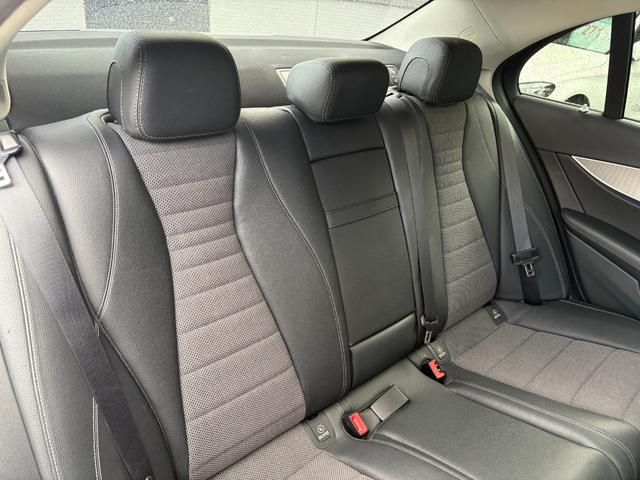 MERCEDES BENZ E-CLASS E200 4MATIC AVANTGARDE