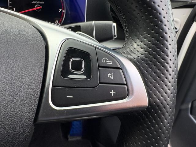 MERCEDES BENZ E-CLASS E200 4MATIC AVANTGARDE