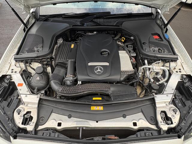 MERCEDES BENZ E-CLASS E200 4MATIC AVANTGARDE