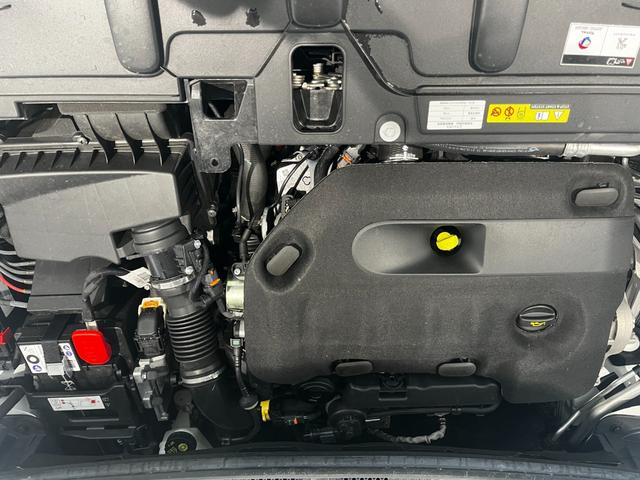 ３００８ ＧＴ　ブルーＨＤｉ　フルセグナビ　本州仕入　パノラミックサンルーフ　電動半革シート　純正１８インチＡＷ　アクティブクルコン　ＬＥＤライト　ＡｐｐｌｅＣａｒＰｌａｙ　ＥＴＣ　Ｂｌｕｅｔｏｏｔｈ接続（9枚目）