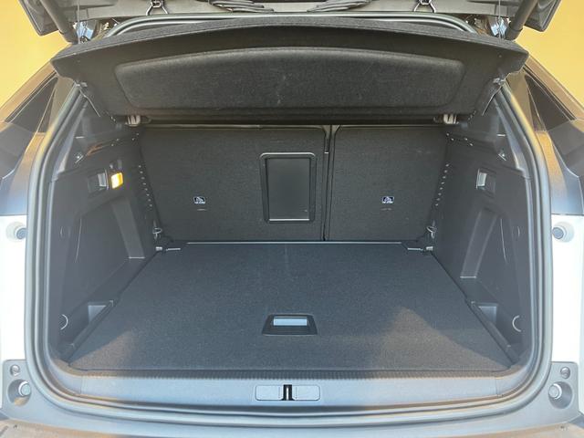 ３００８ ＧＴ　ブルーＨＤｉ　フルセグナビ　本州仕入　パノラミックサンルーフ　電動半革シート　純正１８インチＡＷ　アクティブクルコン　ＬＥＤライト　ＡｐｐｌｅＣａｒＰｌａｙ　ＥＴＣ　Ｂｌｕｅｔｏｏｔｈ接続（14枚目）