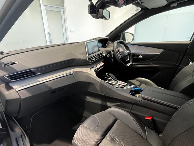 ３００８ ＧＴ　ブルーＨＤｉ　フルセグナビ　本州仕入　パノラミックサンルーフ　電動半革シート　純正１８インチＡＷ　アクティブクルコン　ＬＥＤライト　ＡｐｐｌｅＣａｒＰｌａｙ　ＥＴＣ　Ｂｌｕｅｔｏｏｔｈ接続（18枚目）