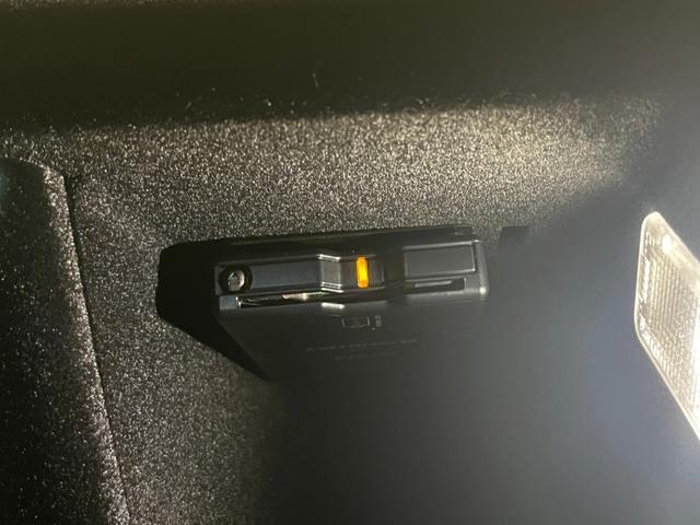 ３００８ ＧＴ　ブルーＨＤｉ　フルセグナビ　本州仕入　パノラミックサンルーフ　電動半革シート　純正１８インチＡＷ　アクティブクルコン　ＬＥＤライト　ＡｐｐｌｅＣａｒＰｌａｙ　ＥＴＣ　Ｂｌｕｅｔｏｏｔｈ接続（57枚目）