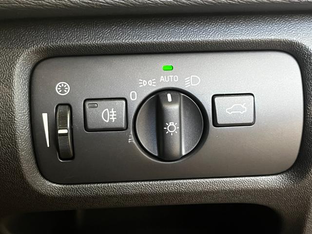 内装クリーニングも施しております。内装の綺麗なお車は気持ちが良くオススメさせていただく１つのポイントになっております。