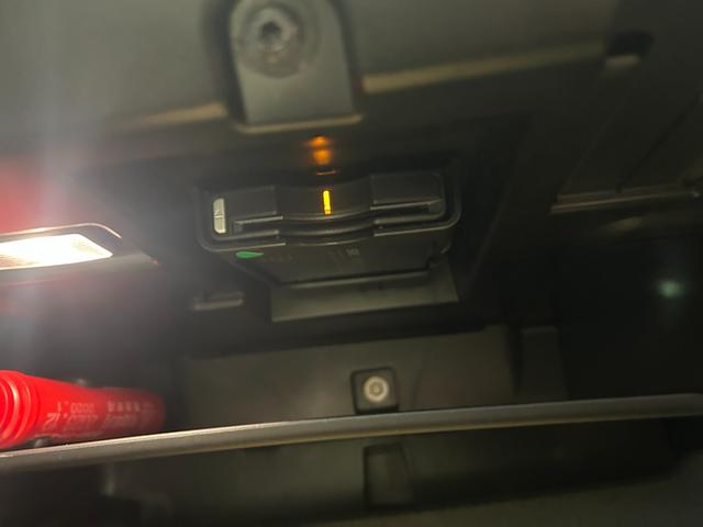 �O���͐�C�X�^�b�t�ɂ��^�S���߂����b�N�X���������{���Ă���܂��B�������N���[�j���O�����{�����Ă��������Ă���܂��B���̗ǂ������̊����������܂��B